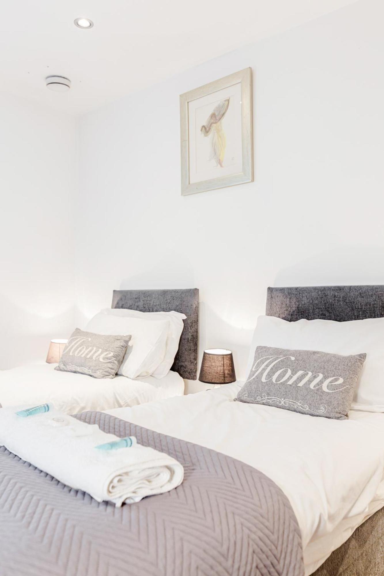 Premium Apartments By Excel Londra Esterno foto